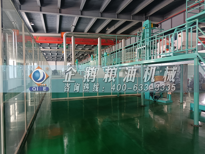企鵝牌茶籽油雙螺桿榨油機(jī)，用心制造獲得客戶認(rèn)可(圖1)
